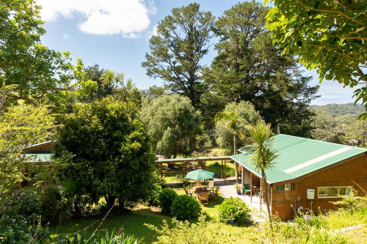 Aotea Lodge Great Barrier Tryphena Екстериор снимка